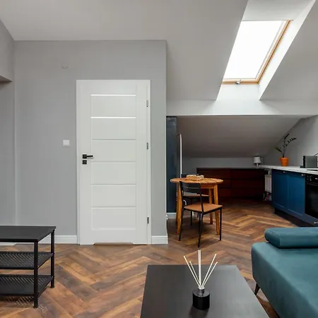 Apartment Close-central - Great Location- Praga Polnoc - 18 People -marcinkowskiego Warsaw