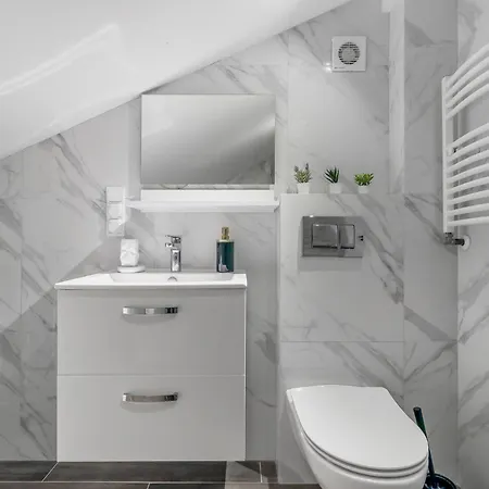 Close-central - Great Location- Praga Polnoc - 18 People -marcinkowskiego