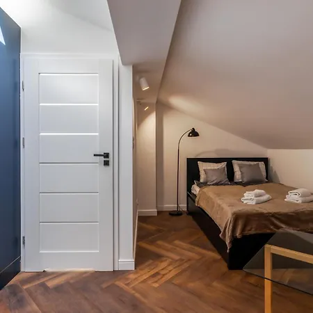 Close-central - Great Location- Praga Polnoc - 18 People -marcinkowskiego Apartment Warsaw